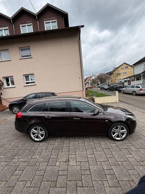 Gebraucht Opel Insignia 160 PS (117 kW) 2012 Braun Kombi