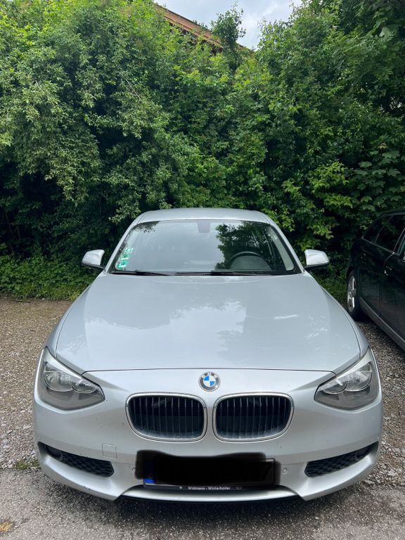 Silber Gebraucht 2014 BMW 116 Efficient Dynamics Kleinwagen | 11.000 € (Fairer Preis) - Bild 1/4