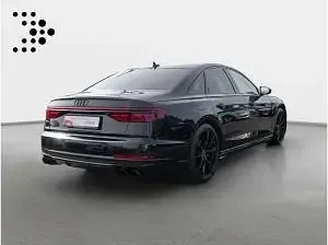 Gebraucht Audi S8 571 PS (419 kW) 2024 Schwarz (mythosschwarz metallic) Limousine