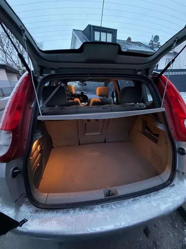 Gebraucht Chevrolet Tacuma 121 PS (88 kW) 2004 Grau Van / Kleinbus