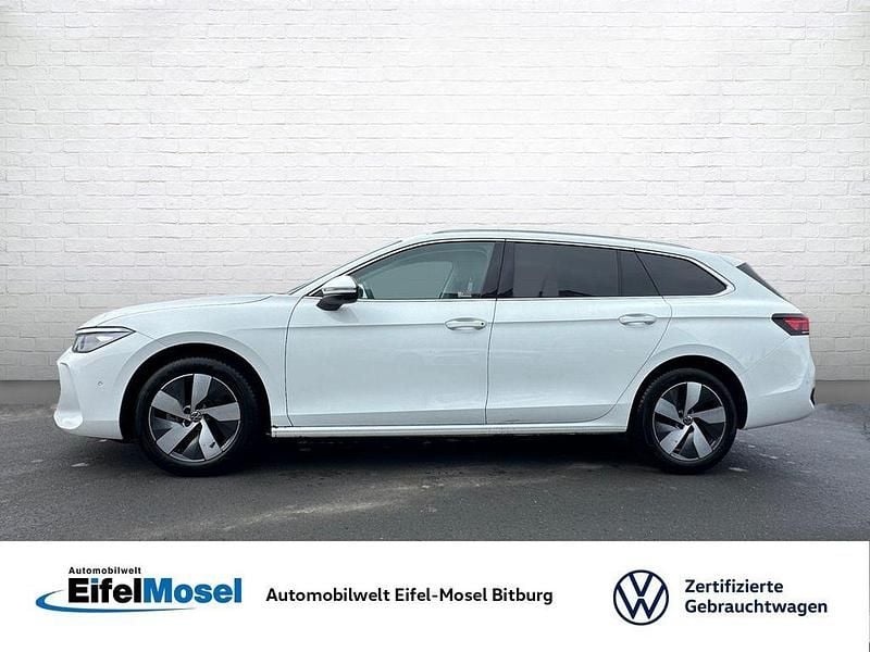 Gebraucht VW Passat Business 150 PS (110 kW) 2025 Weiß Limousine