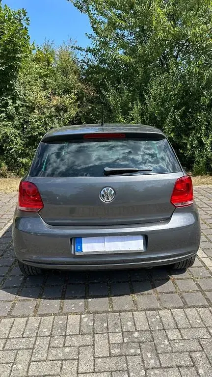 Gebraucht VW Polo Team 90 PS (66 kW) 2011 Grau Kleinwagen
