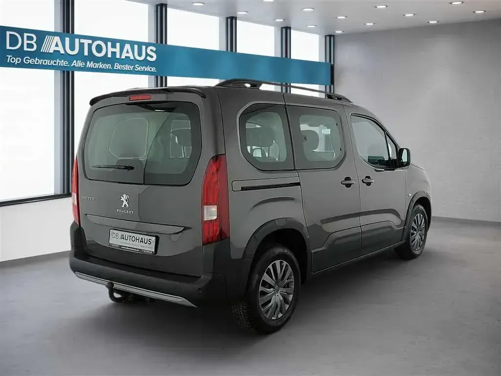 Gebraucht Peugeot Rifter Allure 110 PS (80 kW) 2023 Grau Van / Kleinbus
