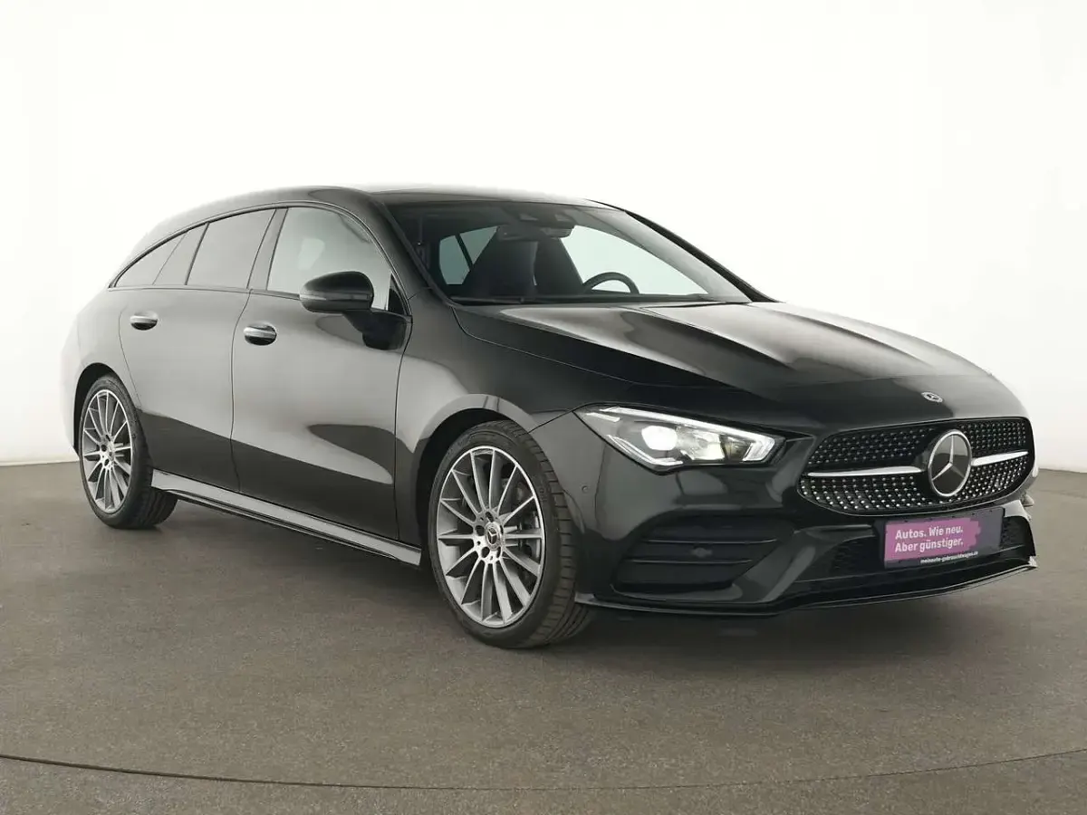 Gebraucht Mercedes CLA250 AMG line 224 PS (164 kW) 2023 Kosmosschwarz Coupé