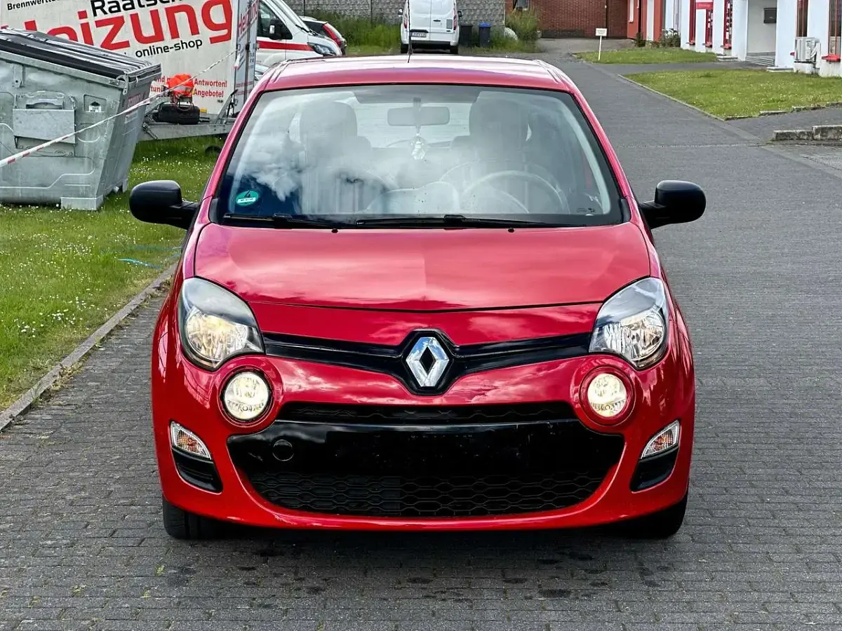 Gebraucht Renault Twingo Initiale Paris 75 PS (55 kW) 2013 Rot Kleinwagen