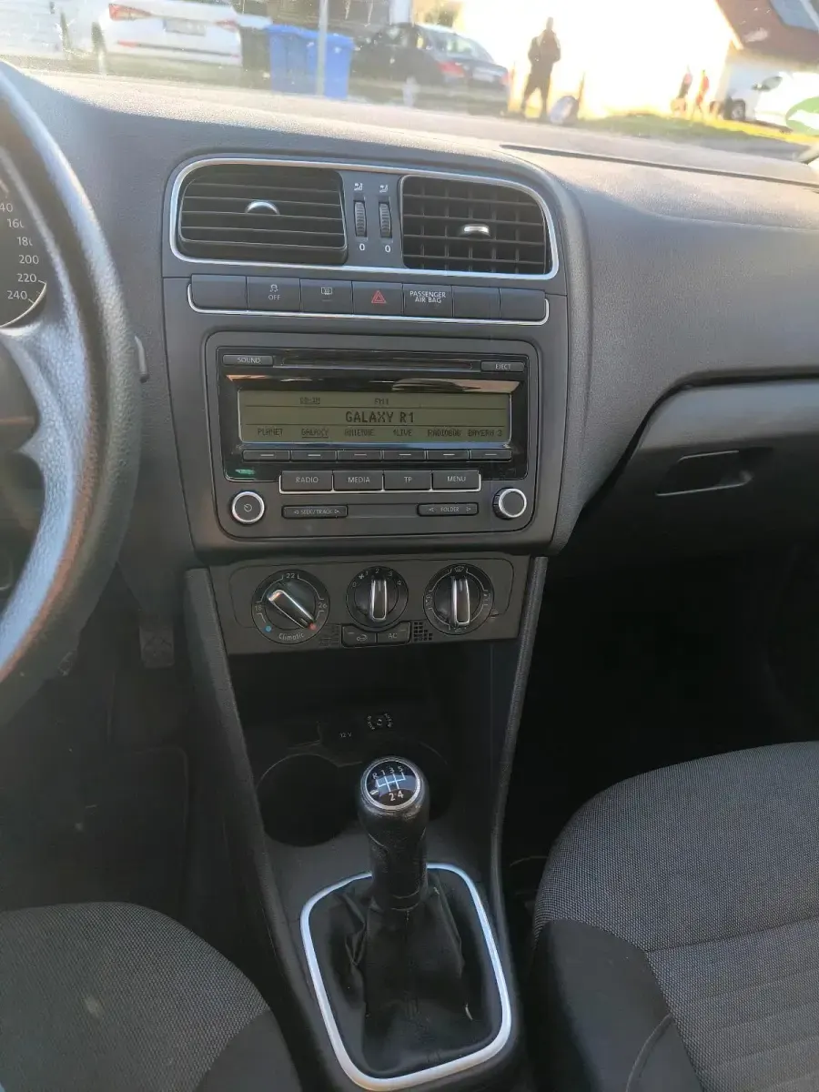 Gebraucht VW Polo 85 PS (62 kW) 2010 Schwarz Kleinwagen