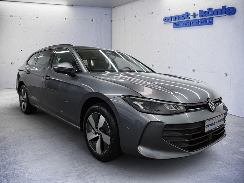 Neu VW Passat 150 PS (110 kW) 2026 Diabase gray metallic Kombi
