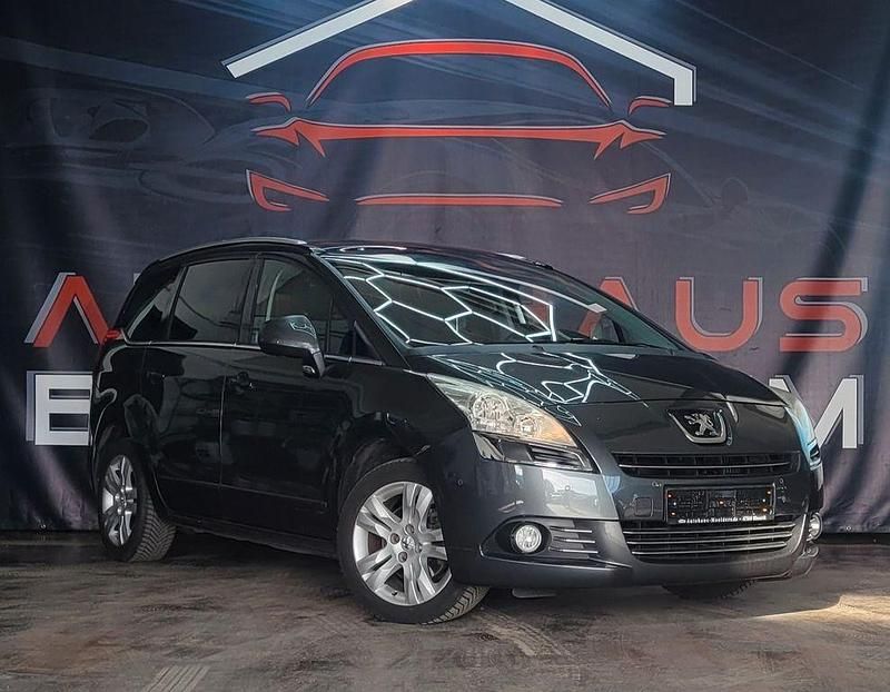 Gebraucht Peugeot 5008 Platinum 150 PS (110 kW) 2011 Grau Van / Kleinbus