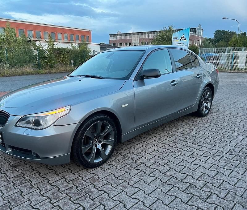Gebraucht BMW 520 170 PS (125 kW) 2004 Grau Limousine