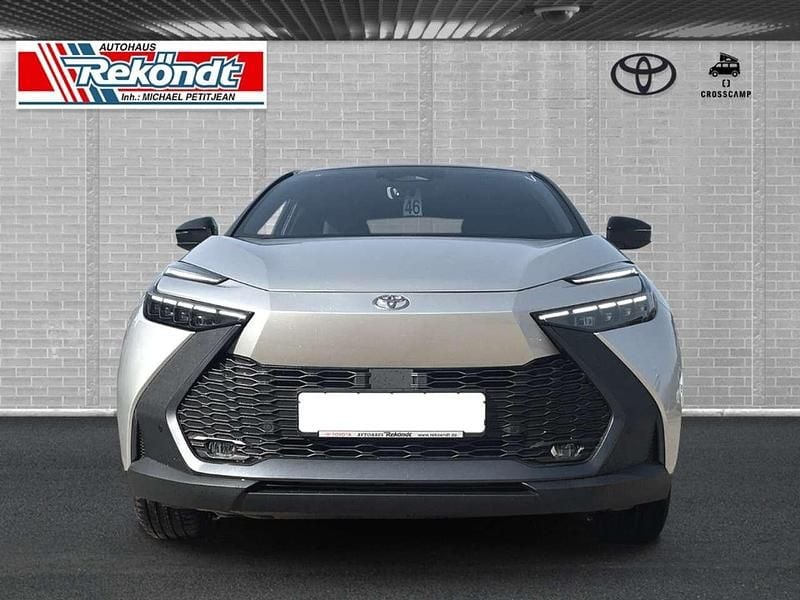 Neu Toyota C-HR 223 PS (164 kW) 2025 Cosmic silber/ black (202) SUV