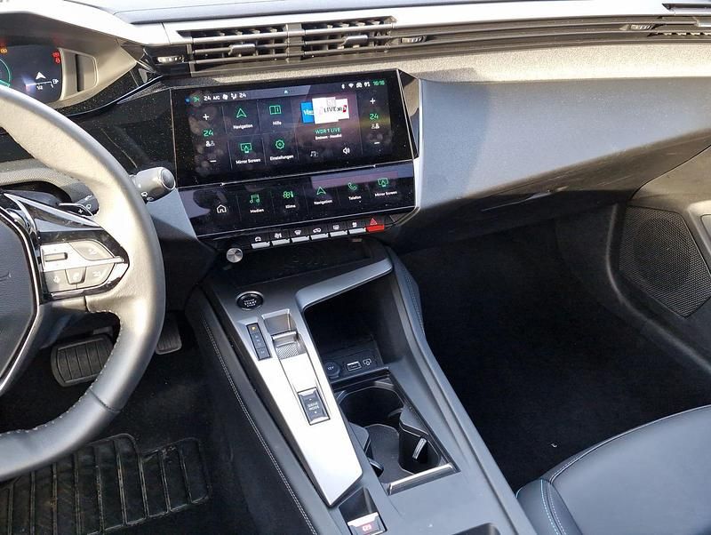 Gebraucht Peugeot 308 SW Allure 131 PS (96 kW) 2024 Weiß metallic Kombi