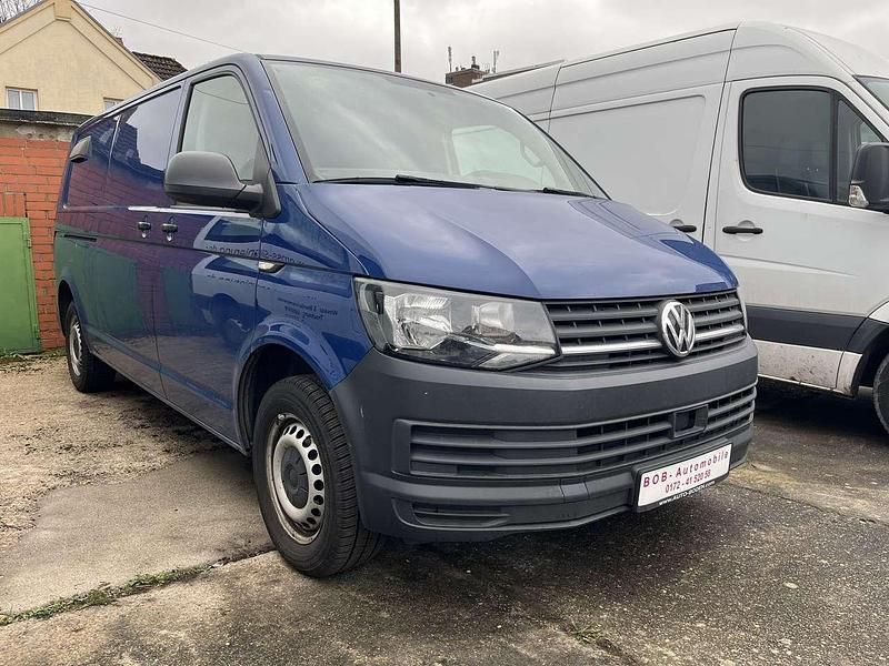 Blau Gebraucht 2017 VW Transporter Comfortline Van | 7.200 € - Bild 1/4