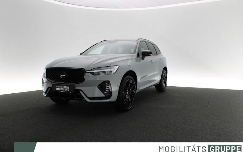 Neu Volvo XC60 Plus 250 PS (183 kW) 2026 Grau SUV