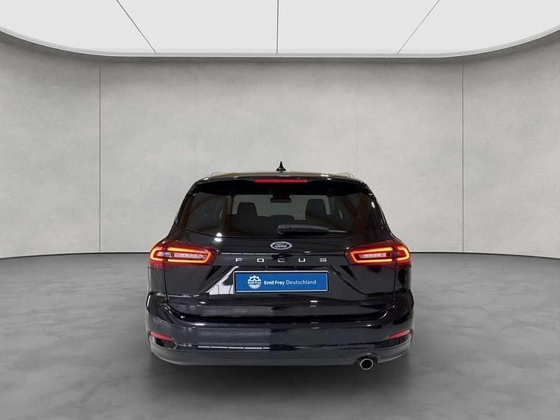 Gebraucht Ford Focus Titanium 125 PS (91 kW) 2024 Agate black metallic Kombi