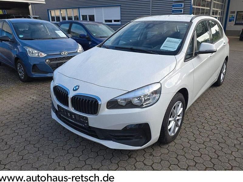 Weiß Gebraucht 2019 BMW 216 Active Tourer Advantage Van / Kleinbus | 16.900 € (Guter Preis) - Bild 1/4