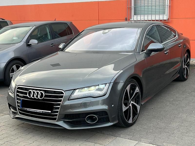 Grau Gebraucht 2013 Audi A7 S-Line Kleinwagen | 13.000 € (Superpreis) - Bild 1/4
