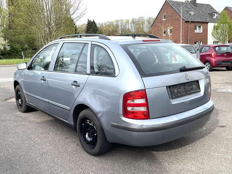 Second-hand Skoda Fabia 64 CP (47 kW) 2004 Gri Hatchback