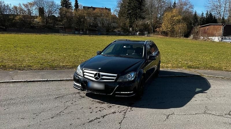 Gebraucht Mercedes 170 170 PS (125 kW) 2012 Schwarz Kombi