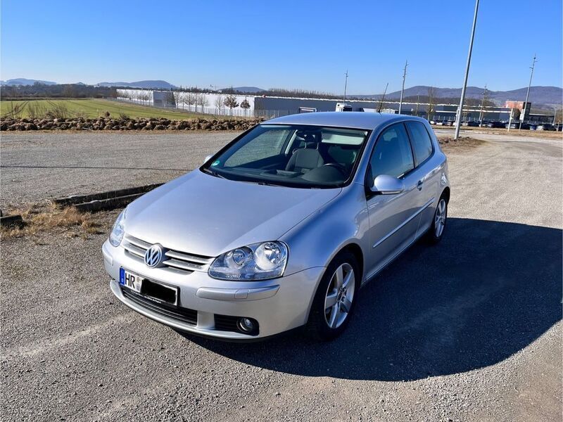 Silber Gebraucht 2008 VW Golf VI United Limousine | 5.100 € (Superpreis) - Bild 1/4