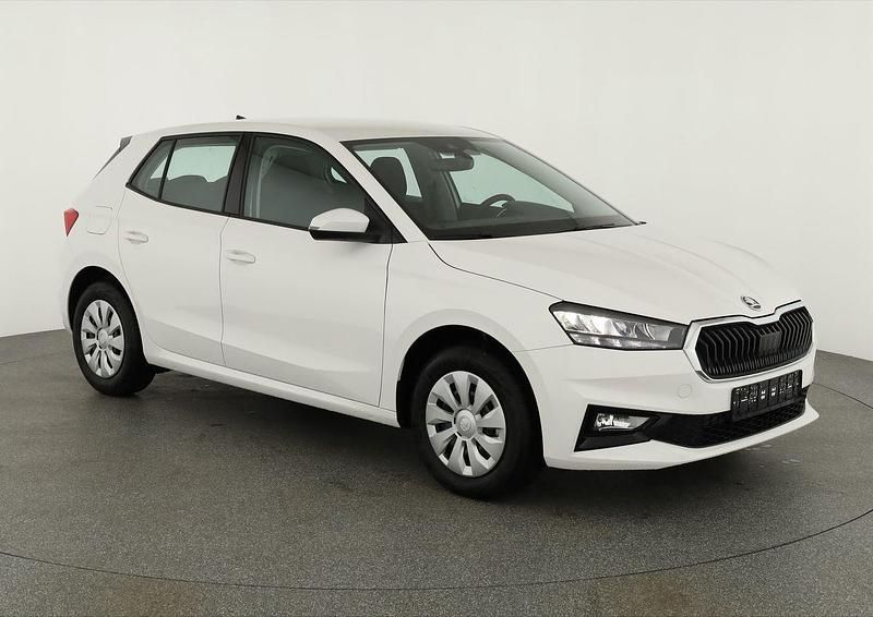 Neu Skoda Fabia Selection 95 PS (69 kW) 2025 Candyweiß Limousine