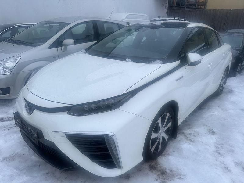 Gebraucht Toyota Mirai 75 PS (55 kW) 2019 Weiß Limousine
