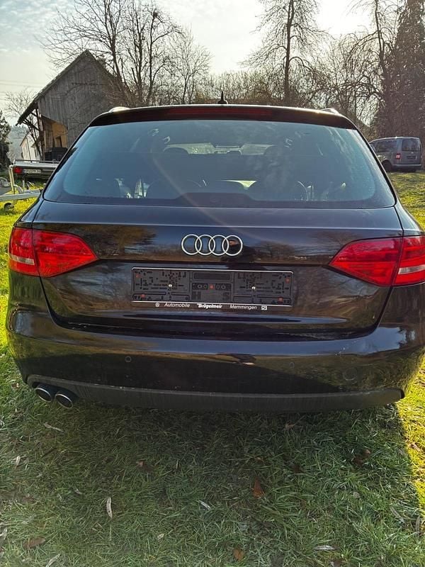 Gebraucht Audi A4 143 PS (105 kW) 2009 Schwarz Kombi