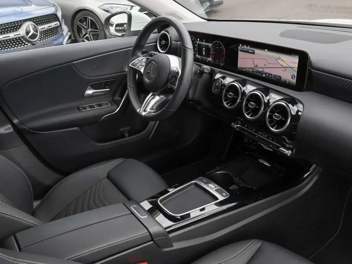 Gebraucht Mercedes A200 Progressive 150 PS (110 kW) 2025 Weiss unilack polarweiss Limousine