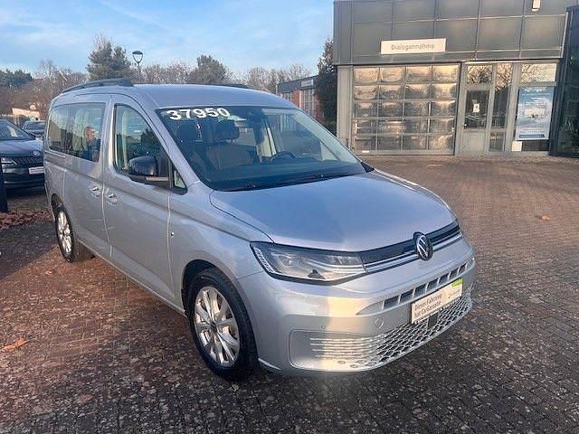 Gebraucht VW Caddy Maxi Life 122 PS (89 kW) 2023 Silber Van / Kleinbus