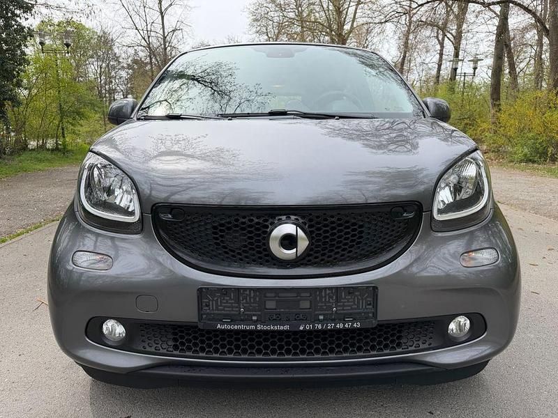 Gebraucht Smart ForFour Passion 90 PS (66 kW) 2018 Grau Kleinwagen