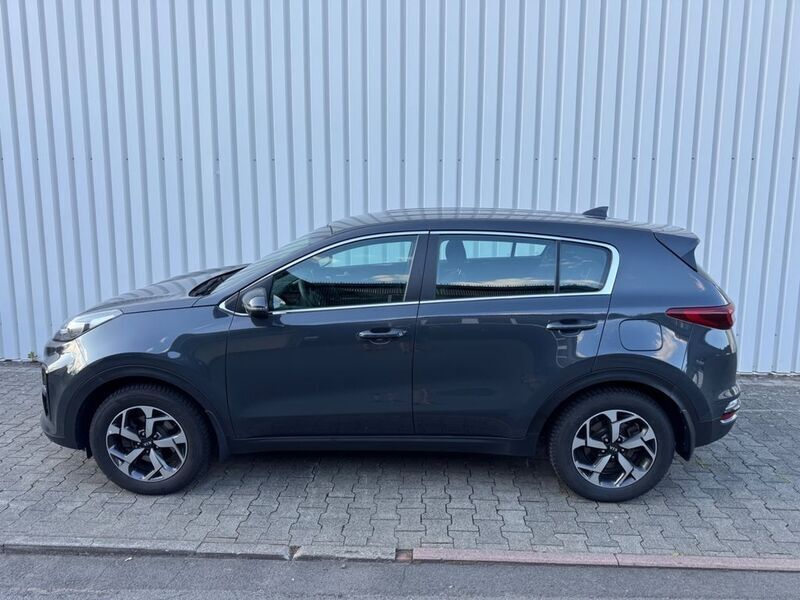 Grau Gebraucht 2019 Kia Sportage SUV | 11.900 € (Superpreis) - Bild 1/4