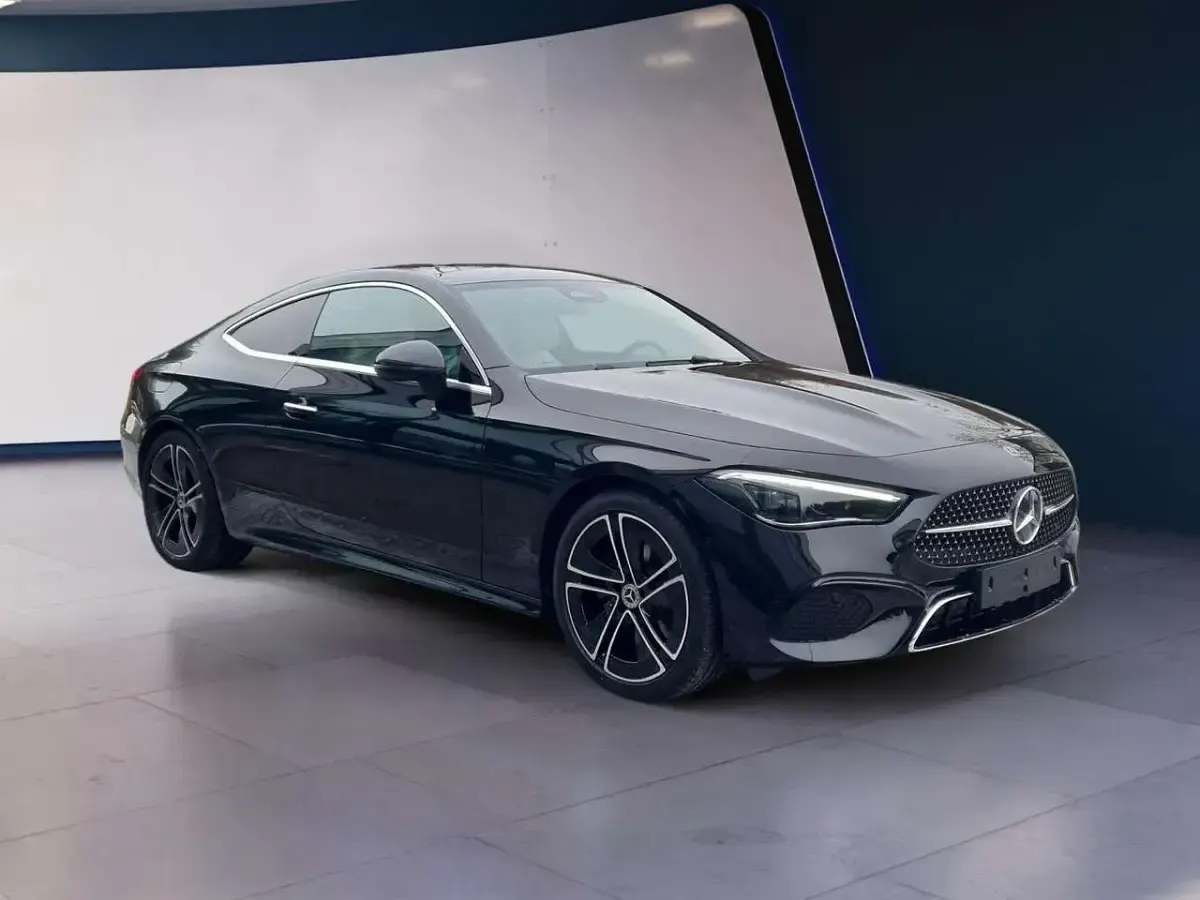 Neu Mercedes CLE220 Advanced Plus 197 PS (144 kW) 2026 Obsidianschwarz  metalliclack Coupé