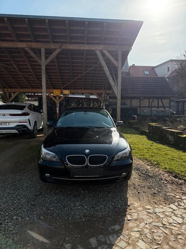 Gebraucht BMW 520 170 PS (125 kW) 2008 Schwarz Limousine