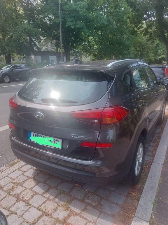 Braun Gebraucht 2019 Hyundai Tucson Trend SUV | 15.000 € (Superpreis) - Bild 1/4