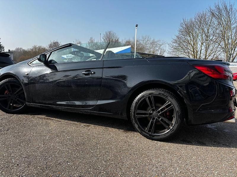 Gebraucht Opel Cascada Edition 140 PS (102 kW) 2017 Schwarz Cabrio