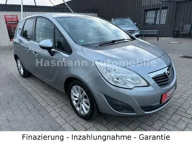 Używany Opel Meriva Active 140 KM (102 kW) 2013 Srebrny Minivan