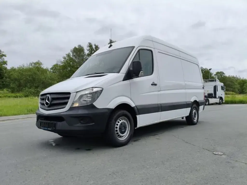 Gebraucht Mercedes Sprinter 163 PS (119 kW) 2017 Arktikweiss Van