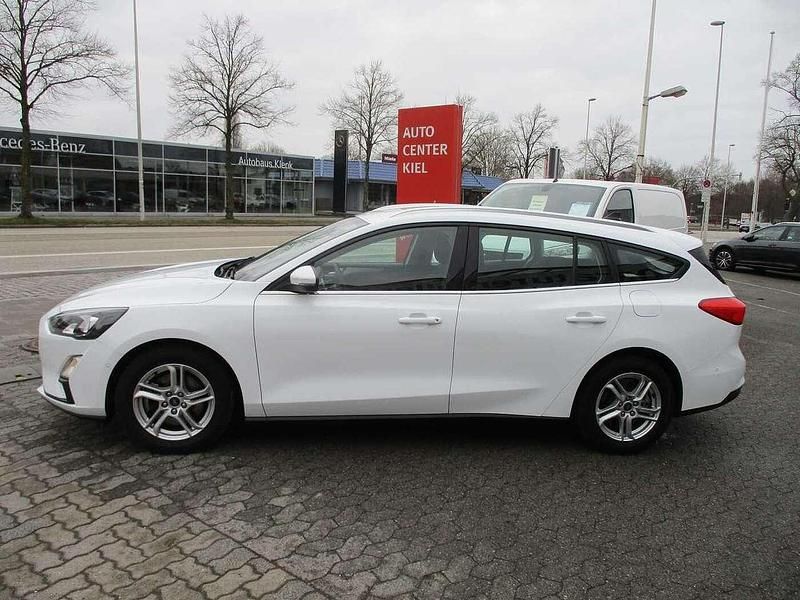 Gebraucht Ford Focus Cool & Connect 101 PS (74 kW) 2021 Weiß Kombi