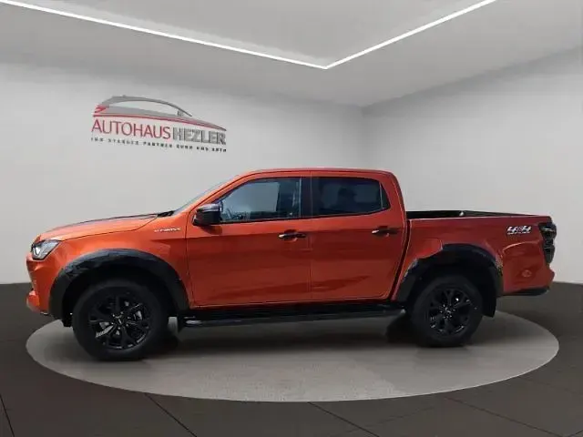 Gebraucht Isuzu D-Max 163 PS (119 kW) 2025 Orange Pickup