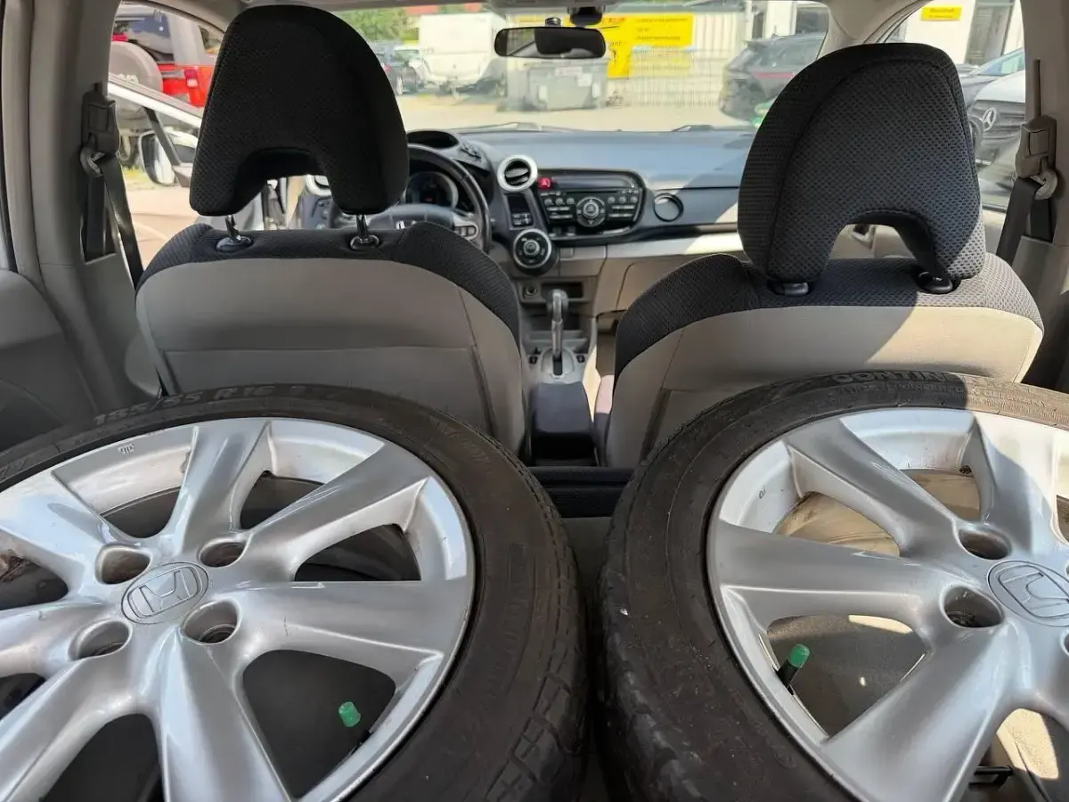 Gebraucht Honda Insight 88 PS (64 kW) 2009 Weiß Kleinwagen