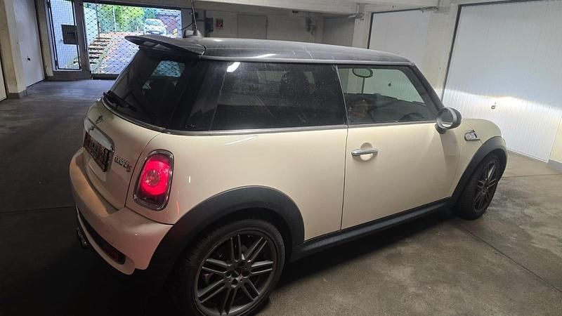 Weiß Gebraucht 2007 Mini Cooper S Kleinwagen | 5.300 € (Guter Preis) - Bild 1/4
