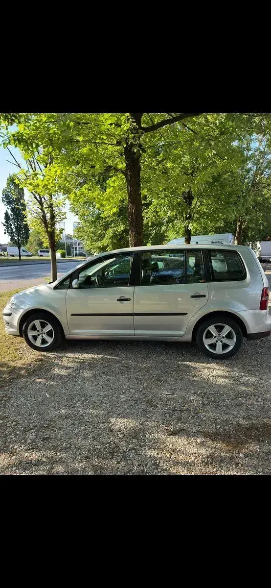Gebraucht VW Touran 105 PS (77 kW) 2007 Silber Van / Kleinbus
