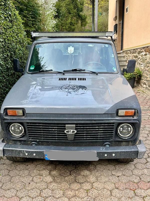 Gebraucht Lada niva 2008 Grau SUV