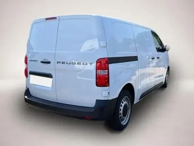 Gebraucht Peugeot Expert 120 PS (88 kW) 2025 Manufacturer Van