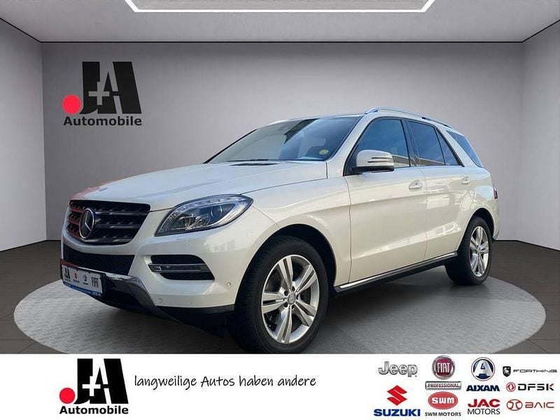Weiß Gebraucht 2013 Mercedes ML350 SUV | 22.900 € (Fairer Preis) - Bild 1/4