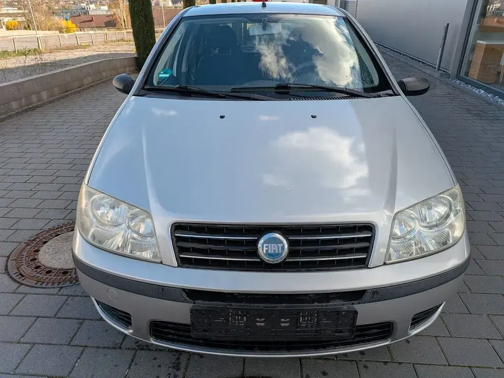 Gebraucht Fiat Punto Active 60 PS (44 kW) 2004 Grau Kleinwagen