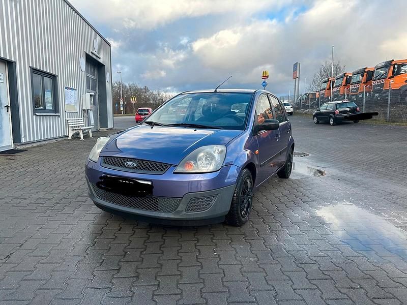 Gebraucht Ford Fiesta 69 PS (50 kW) 2006 Violet Kleinwagen