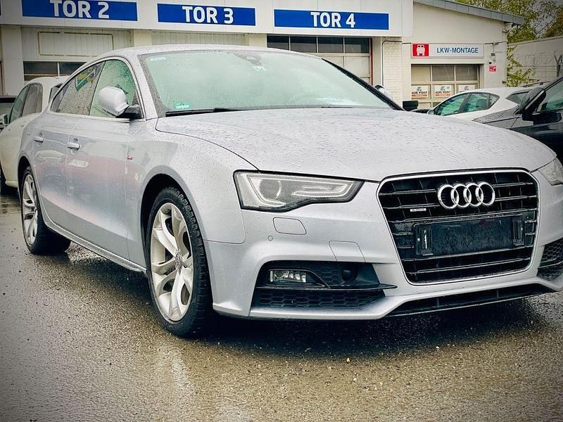 Silber Gebraucht 2015 Audi A5 Sportback S-Line Kleinwagen | 19.700 € (Fairer Preis) - Bild 1/4