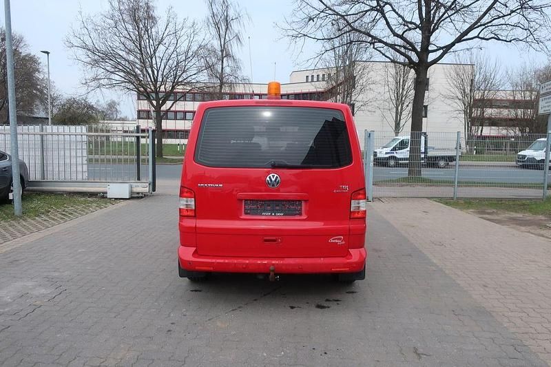Gebraucht VW T5 131 PS (96 kW) 2009 Rot Van