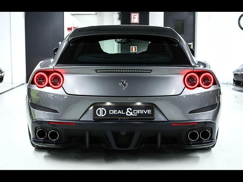 Gebraucht Ferrari GTC4Lusso 689 PS (506 kW) 2018 Grau Kombi