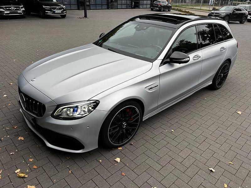 Schwarz Gebraucht 2019 Mercedes C63S AMG AMG Limousine | 39.900 € - Bild 1/4